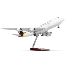 UPS Worldwide Services Boeing 747-400F N574UP Desk Model 1/160 Model AZ Airplane picture