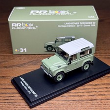 AR Box 1:64 Land Rover Defender 90 Heritage Edition Green Alloy Car Model picture
