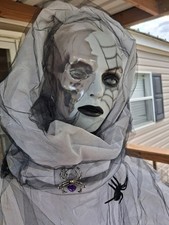 Pre-Owned Grandin Road Halloween Lady Prop picture