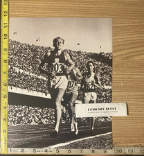 Emil Zatopek Helsinki Olympics Running Race 1952  Scene Book Photograph picture