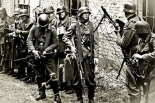 Germany soldiers in Stalingrad, the Eastern Front WW2 Photo Glossy 4*6 in V028 picture