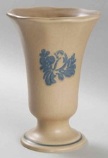 Pfaltzgraff Folk Art Ice Cream Server 1978482 picture