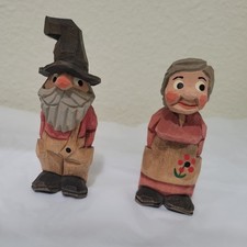 Hand Carved & Painted Wooden 90s Vintage Appalachian Couple Signed RW On Side. picture