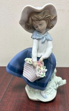 Lladro Pretty Pickings #5222 Girl Flower Basket Figurine Spain Glossy Mint picture
