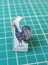 VTG Delaware State Shaped Souvenir Gold Tone Lapel Pin picture