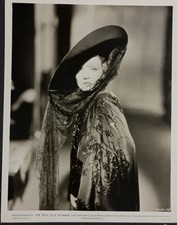 Marlene Dietrich 1935 Vintage Original 5 Photo Lot picture