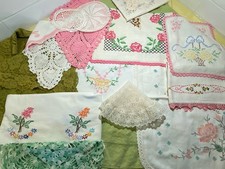 20 Pc Vintage Handmade Embroidered Table Runners Doilies Linens ~Colorful~ picture