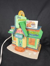 Pattys Donuts/ Lemax/Village Collection Christmas Village Light Up Teated Works picture