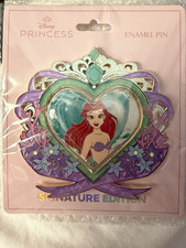 Disney Ariel The Little Mermaid SE 500 PALM Pin Jewel gem Princess series picture
