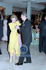 RONALD AND NANCY REAGAN DANCING AT SUNNYLANDS RANCHO MIRAGE 4X6 POSTCARD PHOTO picture