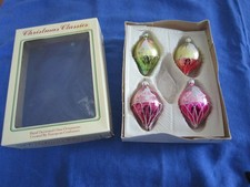 4 Vintage Hand Decorated GLASS CHRISTMAS ORNAMENTS Made in Romania Original Box picture