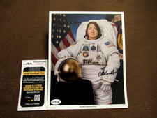 CHRISTINA KOCH ARTEMIS II NASA ASTRONAUT SIGNED AUTO NASA PHOTO LITHO JSA BEAUTY picture