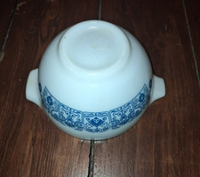 Vintage PYREX HORIZON BLUE CINDERELLA MIXING BOWL #441 1.5 qt USA 1960s picture