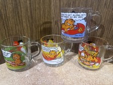 Pristine - Vintage 1978 Garfield glass mug set from a McDonald's picture
