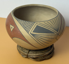 Vintage Mata Ortiz Pottery Signed by Nicolas Quezada picture