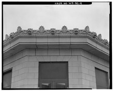 Photo:Unknown Location 1995 Art Deco Building Facade Decorative Cornice picture