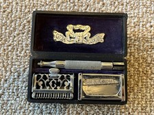 Antique Gem Junior 7 Damaskeene Razor Set in Original Box Vintage See Descrip picture