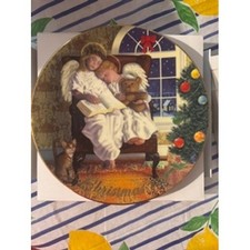 Vintage 1997 Avon Limited Edition Christmas Plate – 