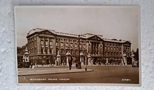 Buckingham Palace, London, England, Valentine & Sons 1951 Posted picture