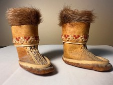 Vtg Miniature Inuit Eskimo Mukluk Boots Alaska Souvenir Fur Leather Folk Art picture