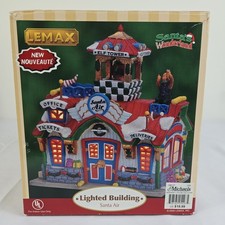 Lemax Santa's Wonderland Lighted Building Illuminated Christmas Village 2000 picture