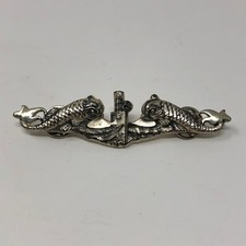 Sterling Korean War US Navy Submarine Warfare Badge Enlisted LG Balfour WW2 picture