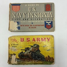 WW2 Original  Booklets Lot Of 2 The US Army, US Navy Insignia 1942/1943 picture