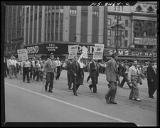 Photo:Detroit Michigan 1942 UAW CIO Labor Day Parade Signs picture
