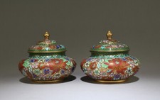 A Pair of Floral Cloisonne Enamel Jars with Lid picture