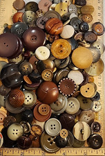 250 Buttons - Mostly Vintage from Estate Collection - #33 picture