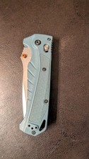Benchmade Adira AXIS-Lock MagnaCut Knife Depth Blue Grivory (3.9