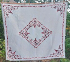Vintage Linen Tablecloth 35
