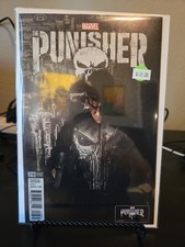 PUNISHER #218 Jon Bernthal TV Photo Variant  Marvel Netflix color rub on back picture