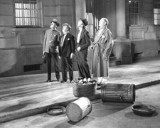 Man on The Flying Trapeze 1935 W.C. Fields Walter Brennan in street 11x14 photo picture