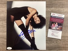 (SSG) Sexy JENNIFER TILLY Signed 8X10 Color Photo 