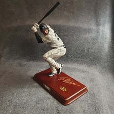The Danbury Mint New York Yankees Gleyber Torres Sculpture - Excellent  picture