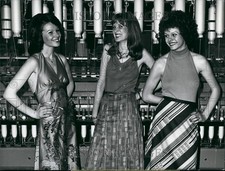 1974 Press Photo Swiss Cover Girl 1974 contestants - KSG12265 picture