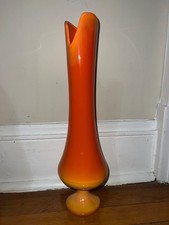Vintage Mid Century LE SMITH BITTERSWEET 17” Swung Vase Excellent Condition picture