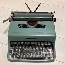 Olivetti Lettera 32 Underwood Portable Manual Typewriter with Case Vintage picture