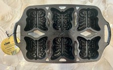 Lodge Seasoned Cast Iron Dolly Parton Butterfly Mini Cake Pan RARE picture