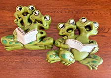 Resin Frog matching  pair of vintage Hoda Burwood Products Company wall plaques picture