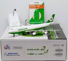 JC Wings XX20321 EVA Air Boeing 747-400 B-16411 Diecast 1/200 Jet Model + AV Tag picture