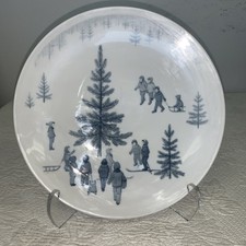 MEISSEN Porcelain Germany Wall Plate 10” Winter Christmas Sledding Antique picture