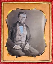 1850s INTENSE MAN Publisher in Unconventional Pose 1/6 Plate Daguerreotype picture