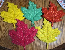 VINTAGE HANDMADE FALL POTHOLDERS AUTUMN LEAVES QUILTED FABRIC-LOT OF 5 picture