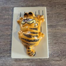Vintage Garfield Cat Off The Wall Light Switch Plate Cover claw scratch marks picture