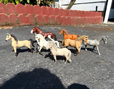 Schleich RETIRED Lot of 7 Horse Figurines female year 2013-2017 picture