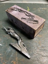 Badger 1930s FORD GREYHOUND HOOD ORNAMENT Box RADIATOR CAP  MASCOT Lincoln Buick picture