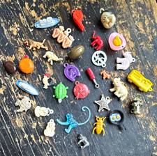 Vintage 1950s 60s 70s Plastic Gumball Machine Vending Charms Lot Animals Toys picture