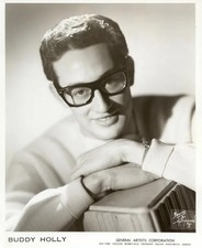 BUDDY HOLLY  / GLOSSY PHOTOGRAPH / FREE 45 RPM RECORD WITH PHOTO picture